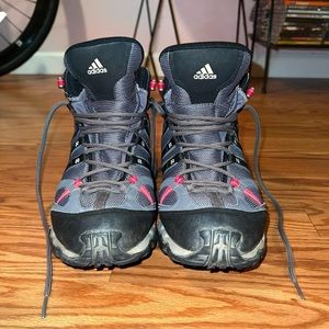 Adidas AX 1 Mid GTX Women’s Hiking Boot. Gray, black, and pink. Women’s Size 8.